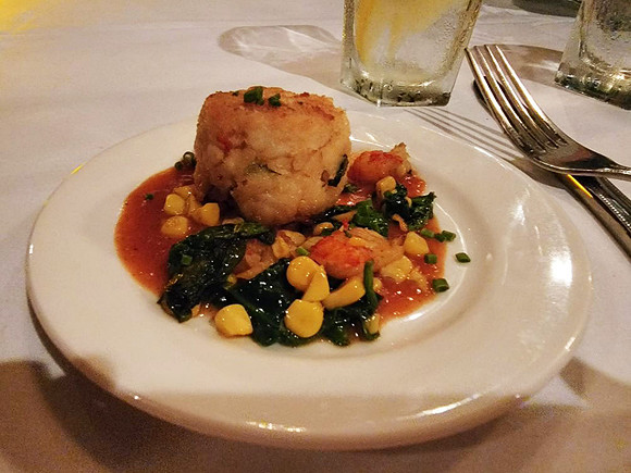 20220512 1942crabcake appetizer